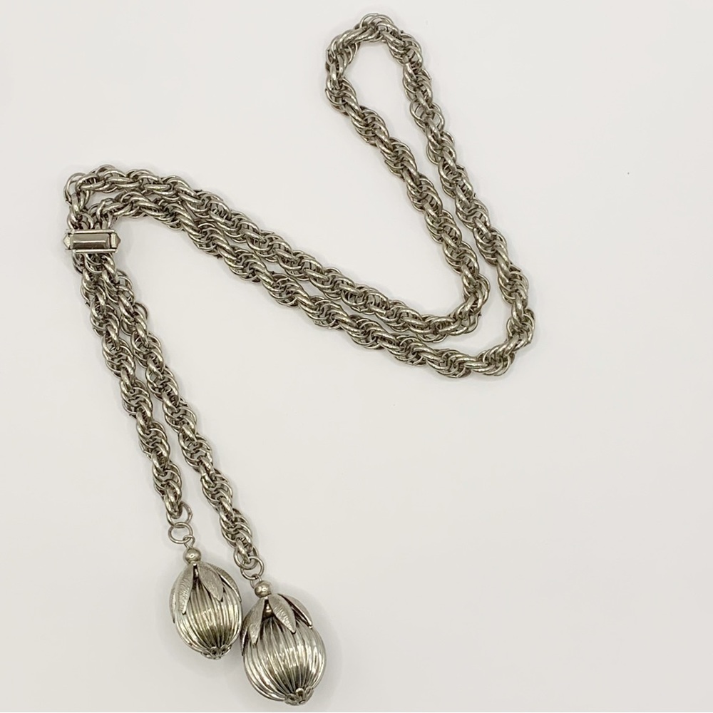 Vintage silver tone lariat statement necklace with kumquat pendants chunky chain